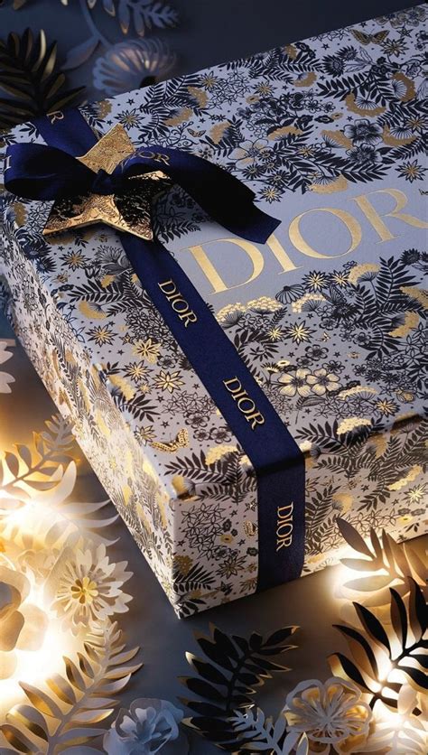 Dior christmas packaging